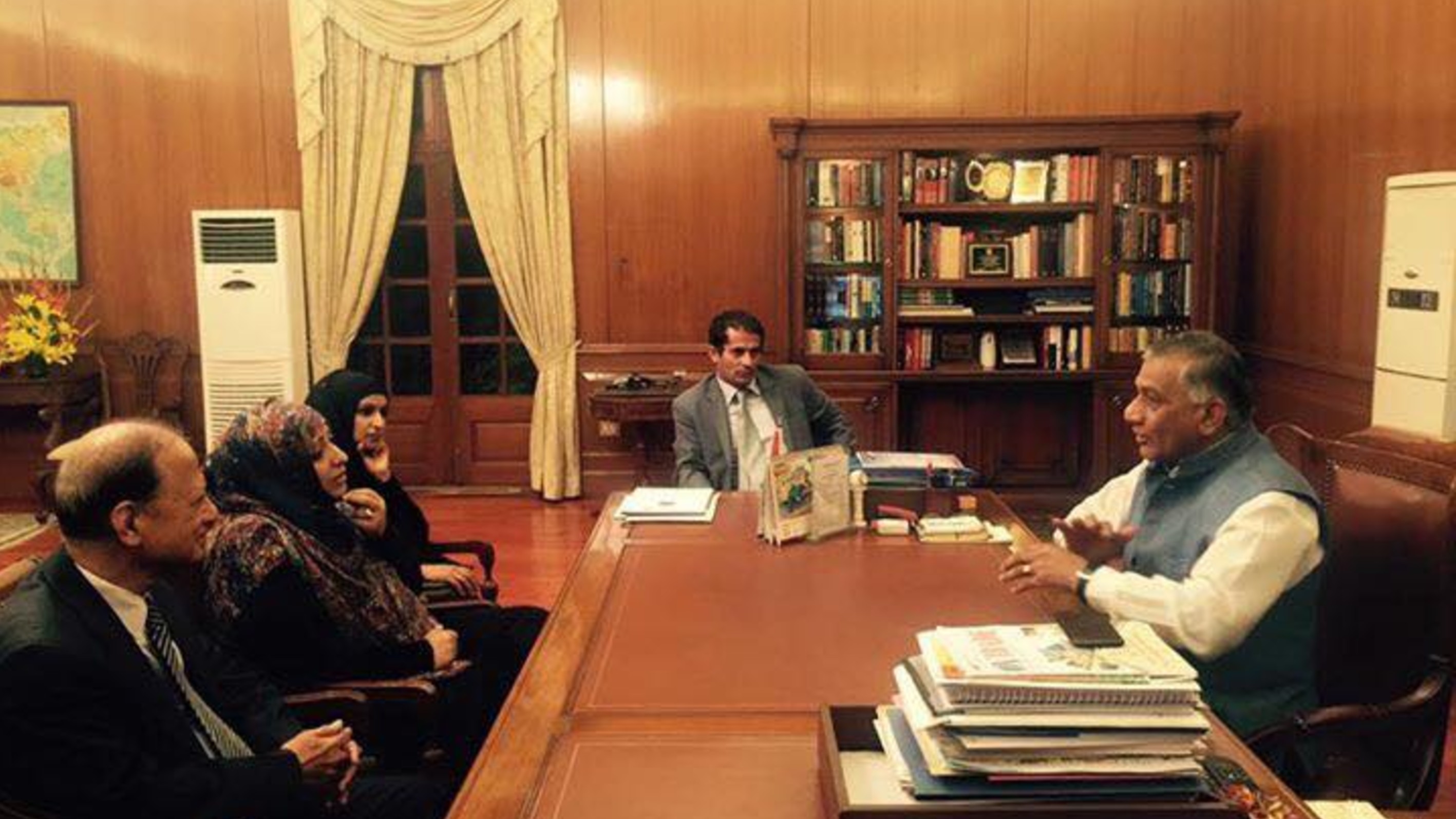 Karman meets Indian Minister of State for Foreign Affairs